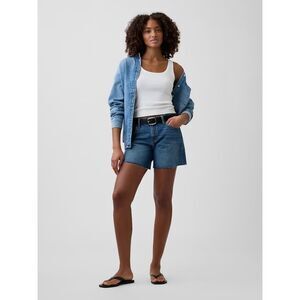 Gap 5" Mid Rise Soft Denim Shorts NWT Sz 12 Raw hem medium wash